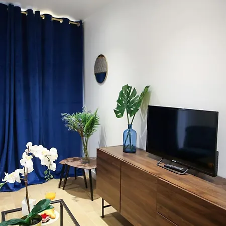 Appartamento Big Studio Close To Montorgeuil Local Commercial *