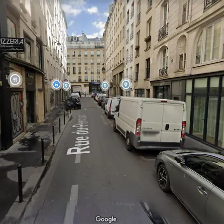 Big Studio Close To Montorgeuil Local Commercial *